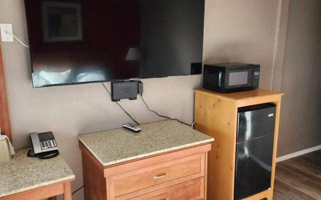 Satellite Inn