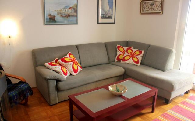 Davor - 20m From sea - A3