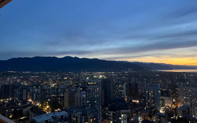 Sunny Apartment Batumi