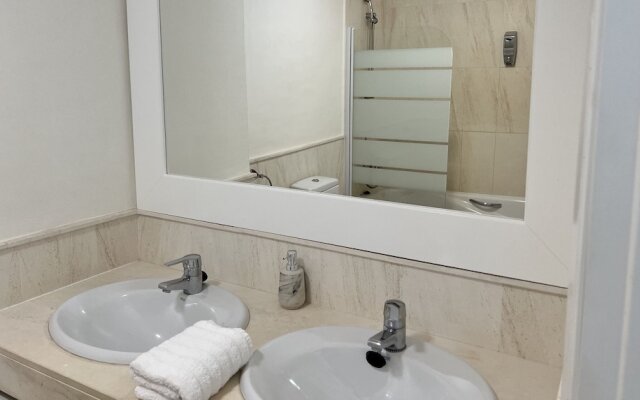 MI CAPRICHO C16 Luxury apartment on the beachfront