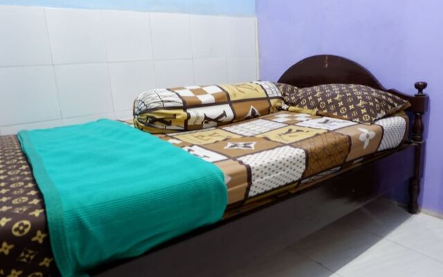 OYO 2342 Asti Residence 1