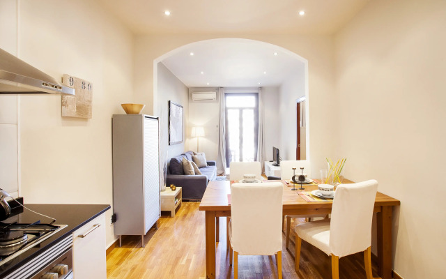 Viladomat Eixample Apartment