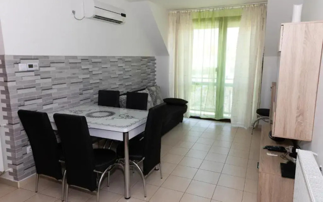 Art Apartments