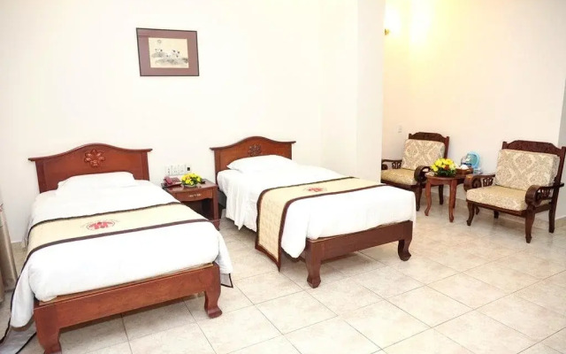 3-star Tan Son Nhat Hotel