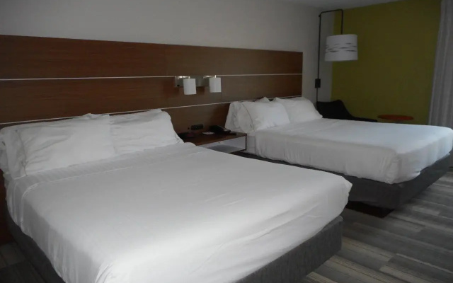 Holiday Inn Express Fairfield by IHG