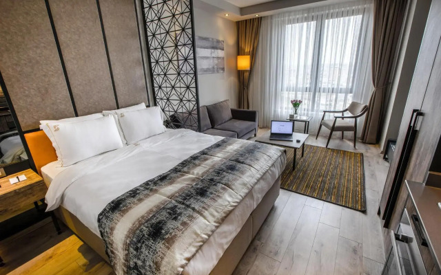 Shimall Hotel