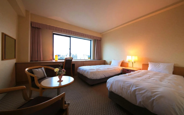 Mito Hotel Season