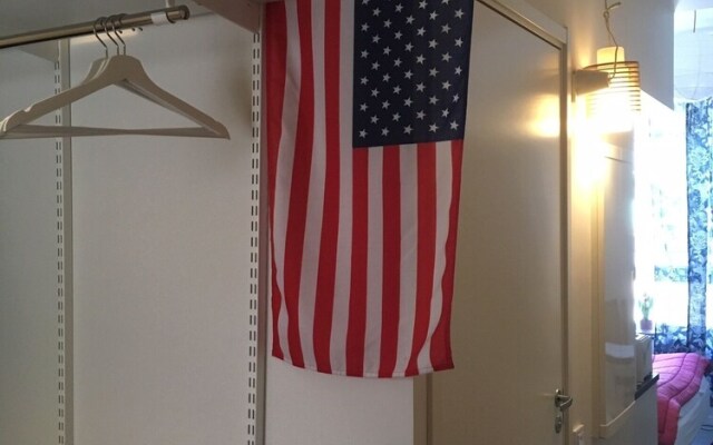 Beautiful 1- Bed Studio in Sollentuna