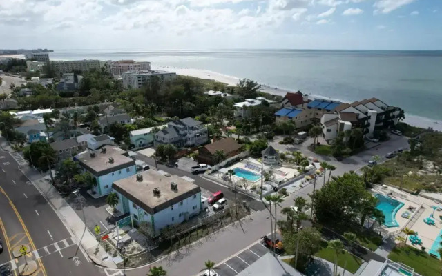 Twins Inn & Apartments