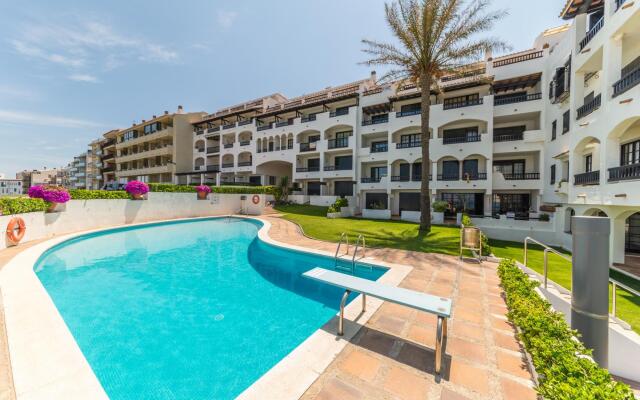 Lucia in L'Escala with 1 bedrooms and 1 bathrooms