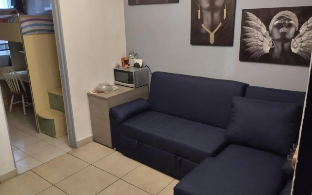 Bonito depto con patio y oficina a 7 minutos caminando AICM