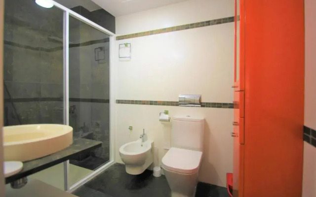 Modern CasaTuris Apartment with Castle Views A131
