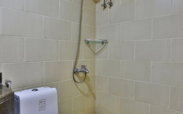 OYO 370 Inwan Residential Units