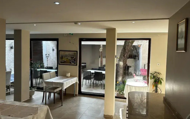 Demirci Otel