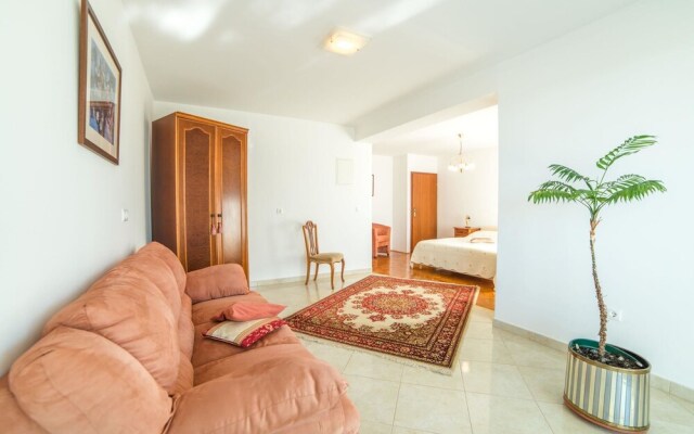 Holiday House Suzana