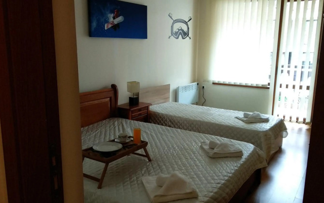 Pine Tree Apartment 2 - B7