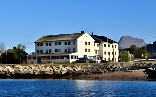 Reisafjord Hotel