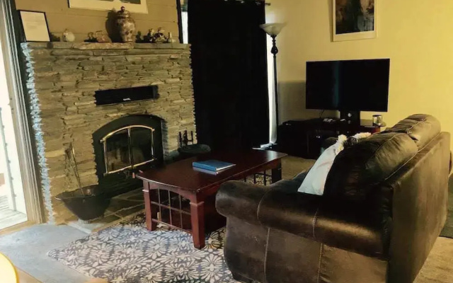 La Residence - Near Shuttle & Hike/bike Trails!