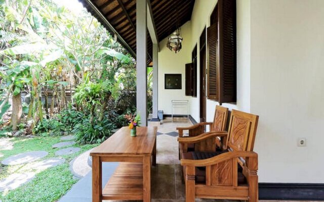 Loka Sari Guest House and Spa
