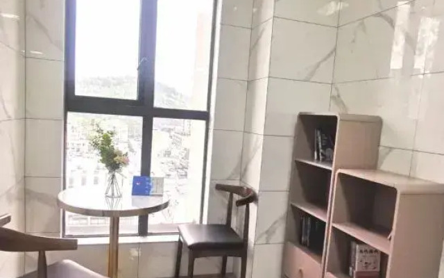 Kyriad Hotel (Zunyi Xishui Branch)