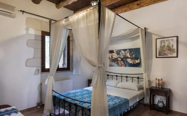Villa Aloni-traditional Stone Villa With Nice View,pool and Garden