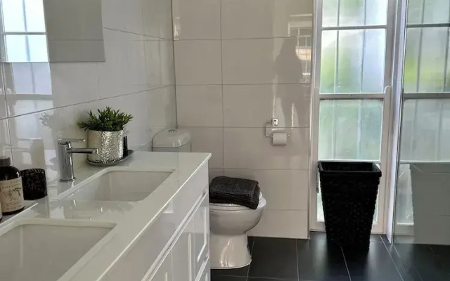 Toorak Executive & Corporate Residence