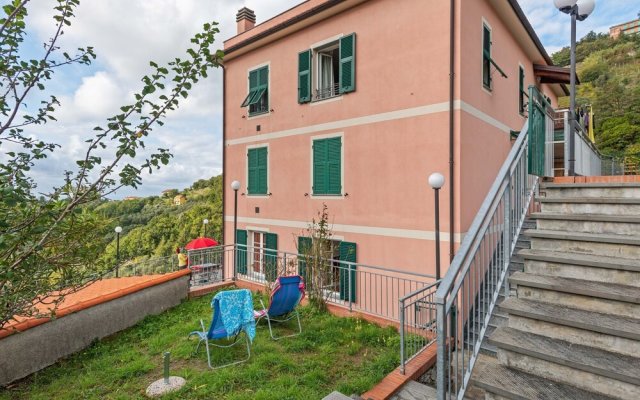 Traditional Holiday Home in Moneglia With Private Terrace