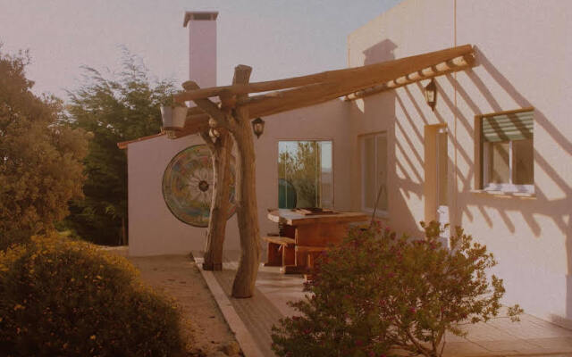 Almagreira Surf Hostel