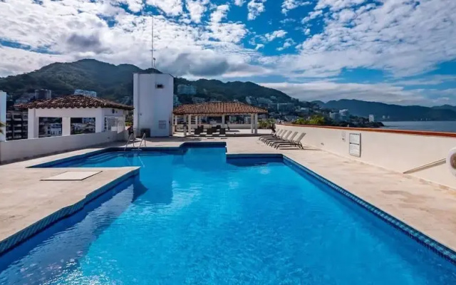 Ocean View 2Br Condo-balcony-beach-pool - 712