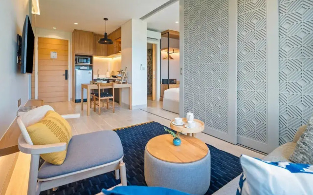 Laguna Lakeside Residences