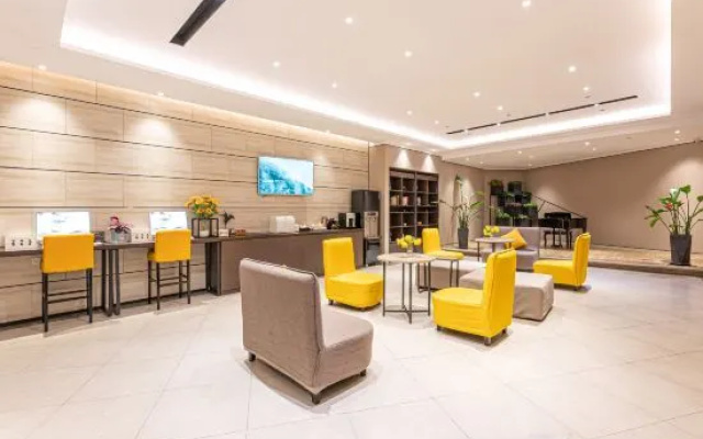 Homeinn Plus Hotel (Kunshan International Exhibition Center Huaqiao Subway Station)