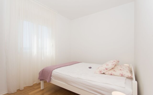 Summer Seaside Pearl Apartment Kastela