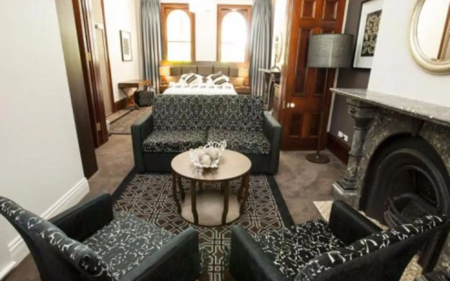 Avonmore on the Park Boutique Hotel
