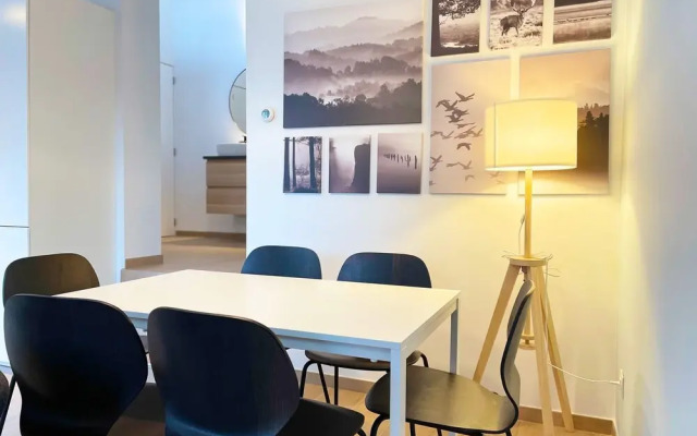 Luxury 2BR 2BA Near Fashion District by Oneluxstay