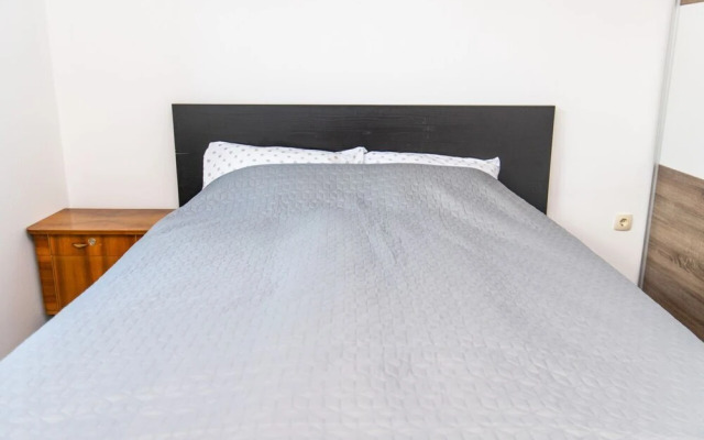 Relaxing Modern & Sunny Apartment in the Centre