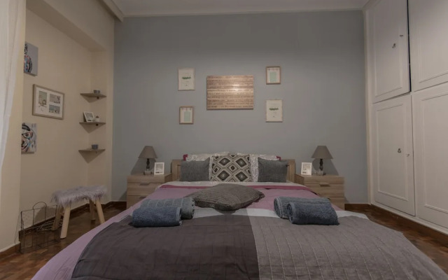 Athenian Gem in Kolonaki boho-chic apt