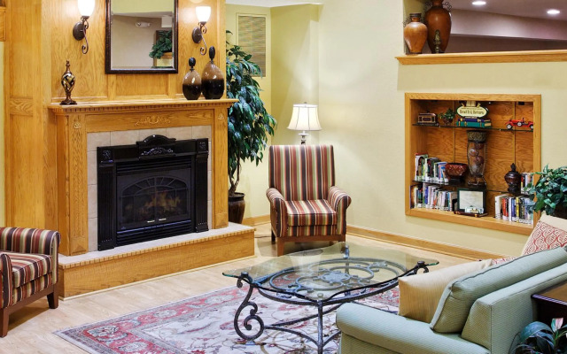 Country Inn & Suites by Radisson, Rock Falls, IL