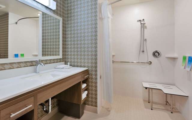 Home2 Suites by Hilton Saginaw, MI