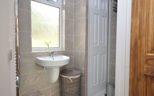 Queen Bower Farm Lodge