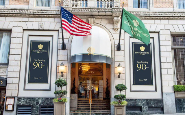 Mayflower Park Hotel