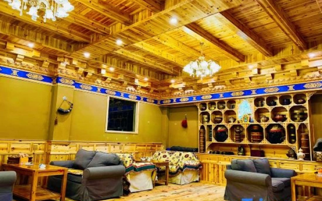 Tagong Grassland Tuoma Homestay