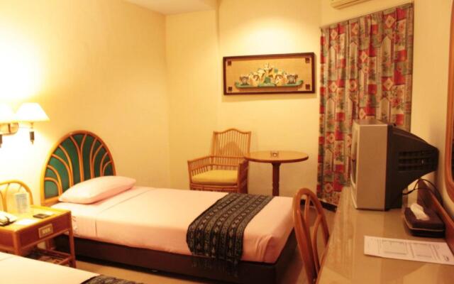 Losari Beach Inn