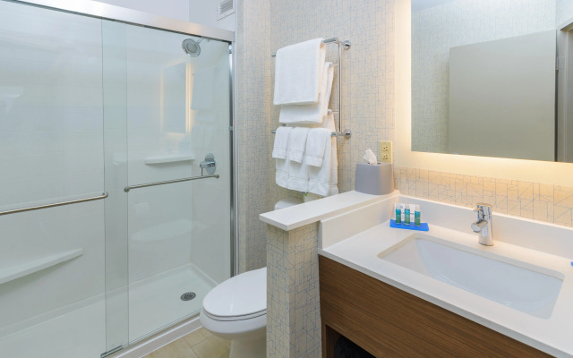 Holiday Inn Express Southington by IHG