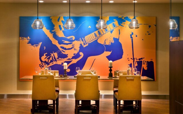 Trumbull Marriott Shelton