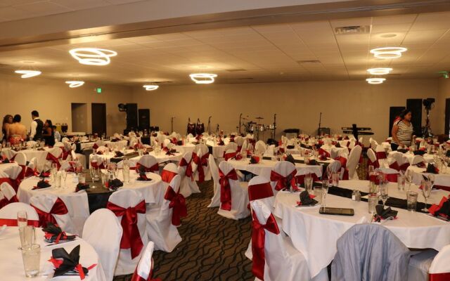 Knights Inn & Conference Center Emporia, KS