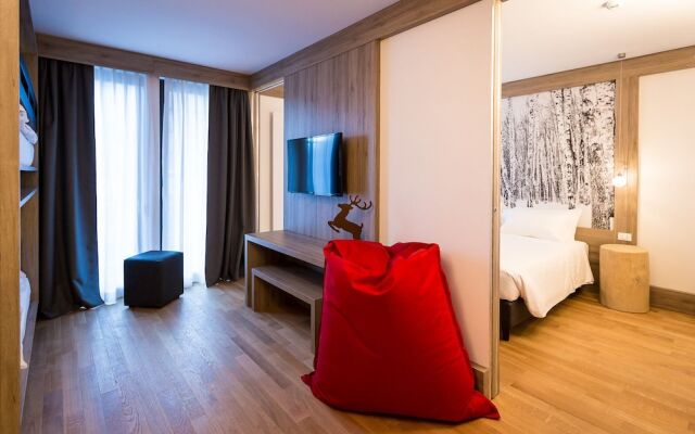NH Collection Alagna Mirtillo Rosso