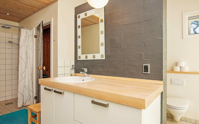 Pretty Holiday Home in Hals With Roofed Terrace
