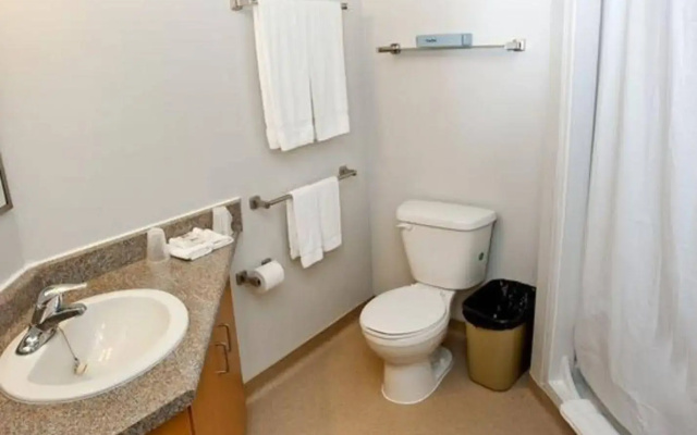 Residence & Conference Centre - London