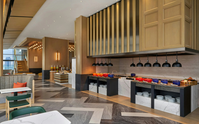 Hilton Garden Inn Bangkok Riverside