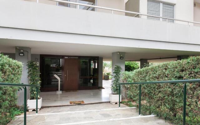 Spacious 1Bd Apartment Near Helexpo Marousi By Upstreet